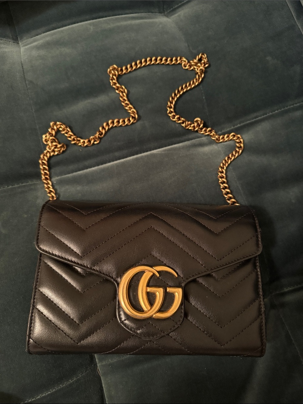 ✨ Superb Condition Gucci Black GG Marmont Wallet On A Chain with Gold Hardware ✨ - Picture 5 of 10